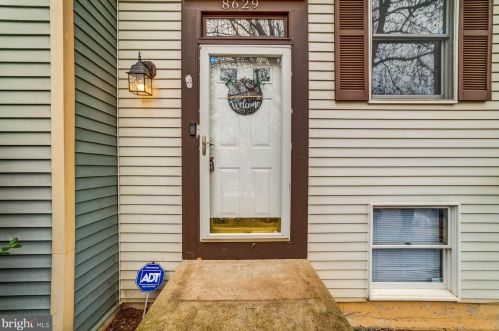 8629 Kenosha Ct, Lorton VA  22079-3045 exterior