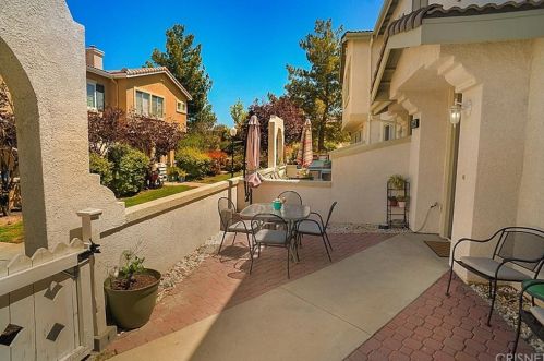 25406 Quail Creek Ct, Santa Clarita, CA 91350-3344