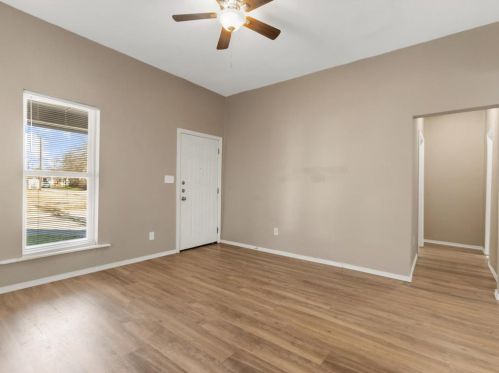 3730 Copeland St, Dallas TX 75210-2122 exterior