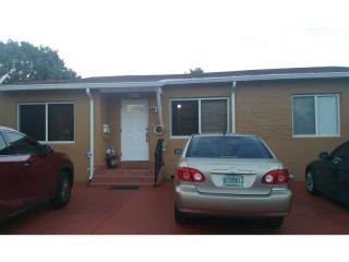 3031 4th St, Miami, FL 33135-2701