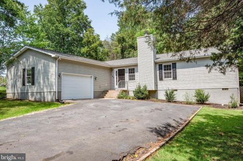 102 Cavern Ct, Locust Grove, VA 22508-5348
