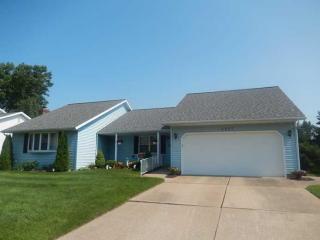 2537 Pepper Tree Dr, Erie, PA 16510-4036