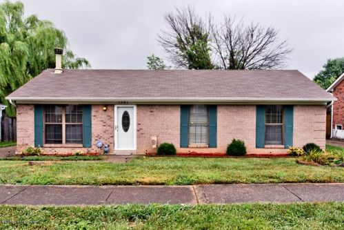 7301 Chestnut Tree Ln, Louisville, KY 40291-1850