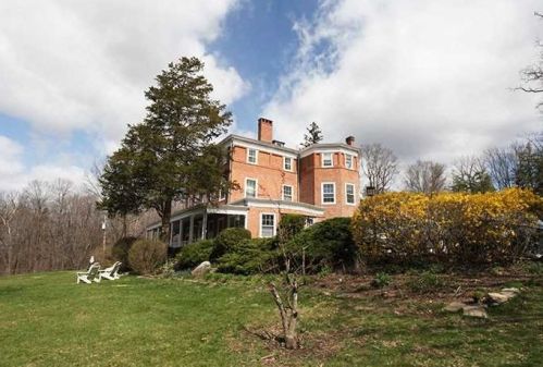 98 Miller Rd, Rhinebeck NY  12572-3558 exterior