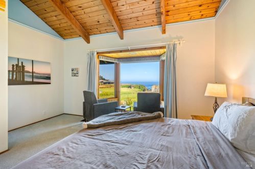 45465 Caspar Dr, Mendocino CA  95460-9727 exterior