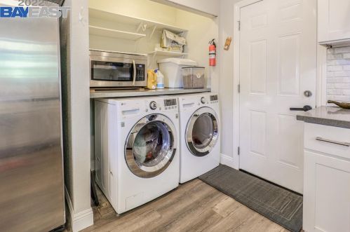 24494 Leona Dr, Hayward CA  94542-1010 exterior