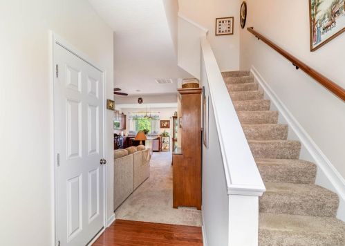 141 Woodside Park Dr, Amelia, OH 45102-8711