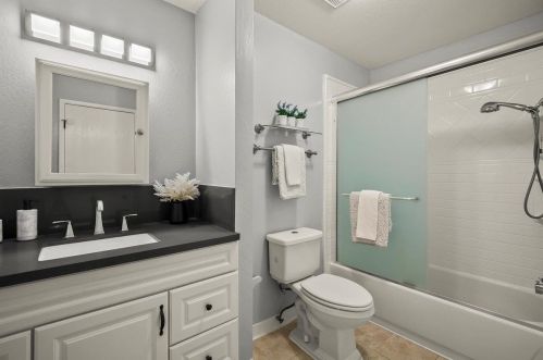 1068 Maywood Ln, Pacheco CA  94553-4176 exterior