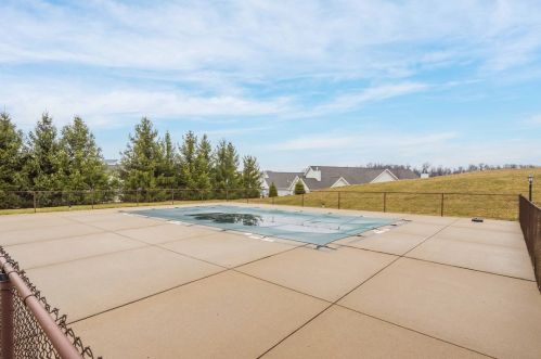 323 Saddlebrook Rd, Gibsonia PA  15044-7809 exterior