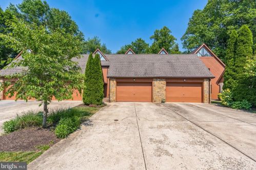 606 Dandenog Dr, Wilmington, DE 19808-1367