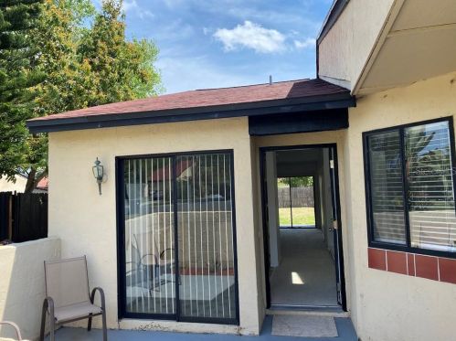 647 Golden Sunshine Cir, Orlando, FL 32807-3459
