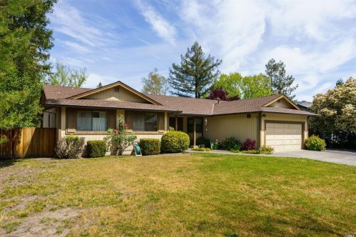 4705 Culebra Way, Santa Rosa, CA 95409-3428