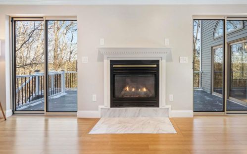 30 Caleb Dr, Danville NH  03819-3016 exterior