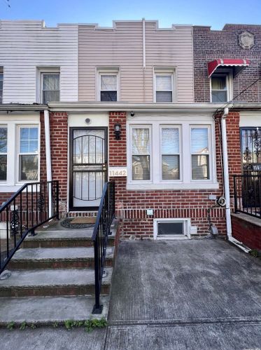 114-42 123rd St, Jamaica, NY 11420-3305
