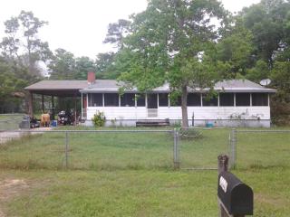 3145 Pinewoods Dr, Crestview, FL 32539-8109