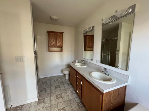 657 Winterthur Way, Easton PA  18040-7444 exterior