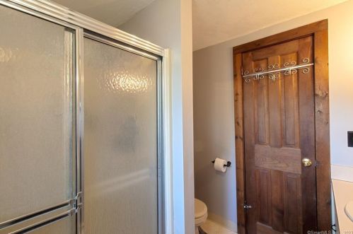 82 Chambers St, Manchester CT  06042-2912 exterior