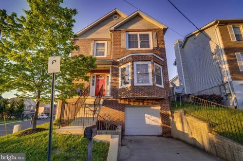 2200 T Pl, Washington, DC 20020-4676