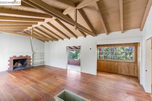 14 Cambridge Way, Oakland, CA 94611-4321