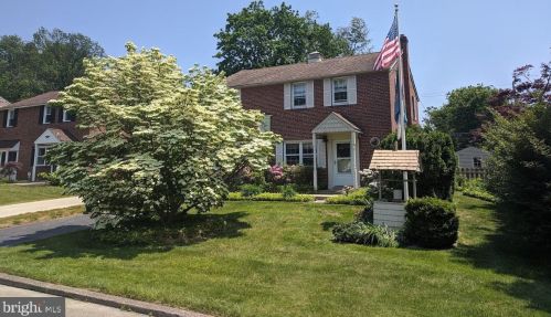 4017 Warner Rd, Miquon, PA 19444-1408