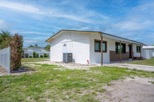 15 Leeland Hts Blvd, Lehigh Acres FL 33936-6431 exterior