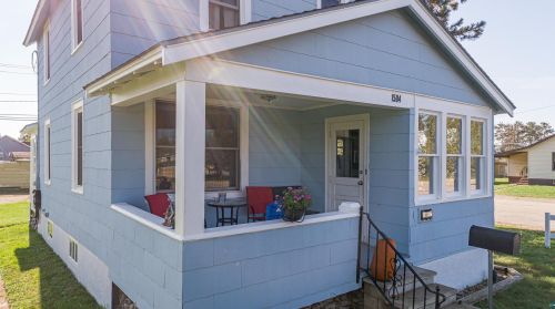 1504 Camp St, Ely, MN 55731-1818
