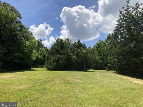 2252 New Bridge Rd, Mineral VA  23117-4821 exterior