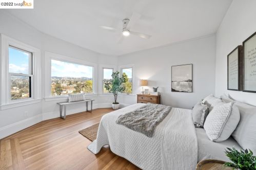 740 Hillgirt Cir, Oakland, CA 94610-3711