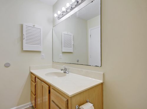 130 Chandler Dr, Ladson SC  29456-4800 exterior