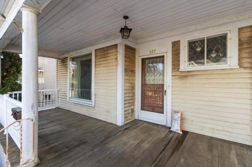 527 Mount Vernon St, Oshkosh, WI 54901-4917
