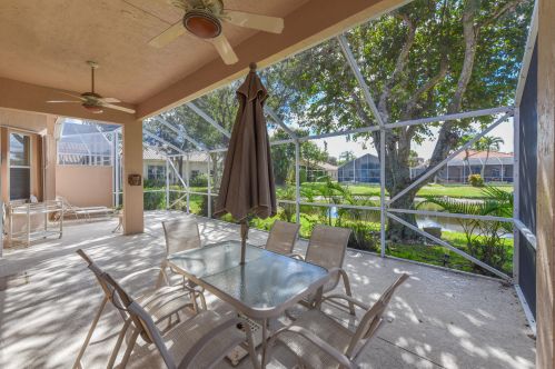 7096 Lombardy St, Boynton Beach, FL 33472-7344