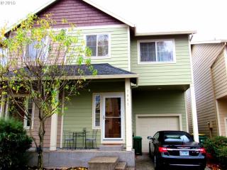 7067 Lorna Ter, Beaverton, OR 97007-5812