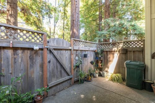 1971 Windmill Cir, Santa Rosa CA  95403-6934 exterior