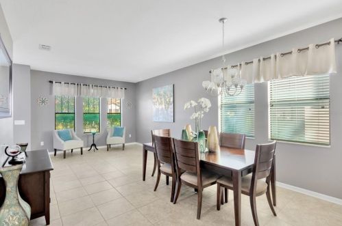 1854 Altavista Cir, Lakeland FL  33810-2795 exterior