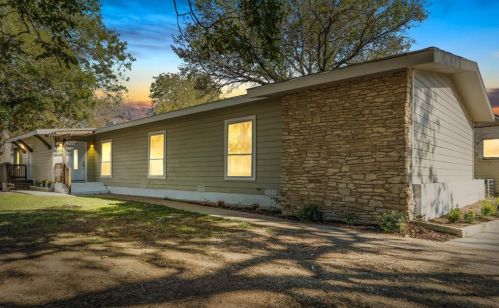 203 Country Club Rd, Vaughan TX  76645-2210 exterior