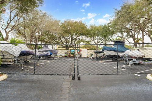 828 Kokomo Key Ln, Delray Beach FL  33483-6027 exterior