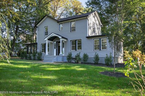 961 Front St, Tinton Falls NJ  07701-5615 exterior