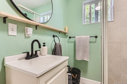 709 Raleigh St, Denver CO 80204-2933 exterior