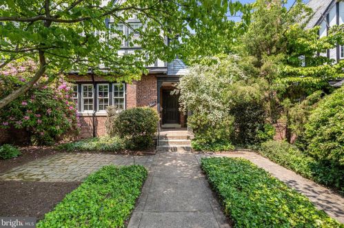 3613 Van Ness St, Washington, DC 20008-3130