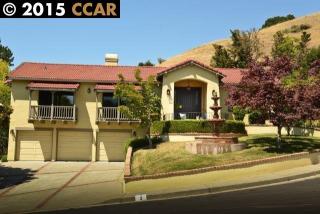 3 Paseo Linares, Moraga, CA 94556-2101