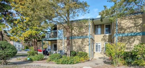 2 Northrup Dr, Bricktown, NJ 08724-2020