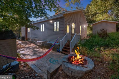 13410 Wildwood Ct, Woodbridge, VA 22191-1846