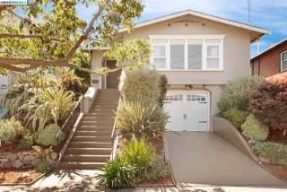 3741 Linwood Ave, Oakland, CA 94602-1711