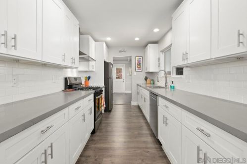 5132 Canosa Ave, San Diego CA  92117-4019 exterior