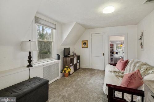 8322 Cedar Rd, Melrose Park PA  19027-2141 exterior