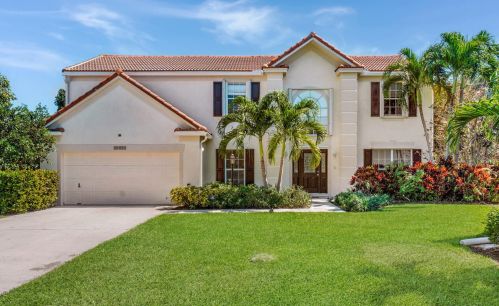 10224 Hunt Club Ln, West Palm Beach, FL 33418-4571