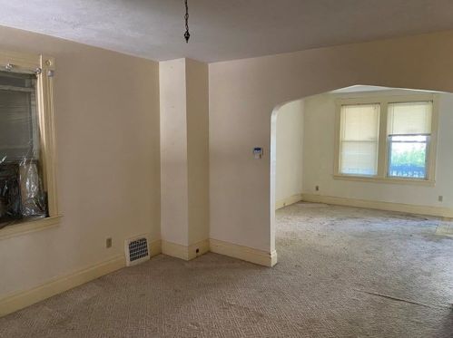 712 Gaskill Ave, Jeannette PA  15644-3302 exterior