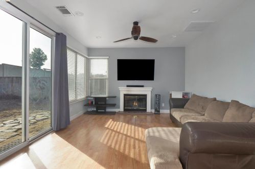 1743 Fairhaven Ct, Oakley CA  94561-3069 exterior