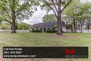 345 Poplar Acres Rd, Piperton, TN 38017-5135