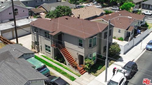 2916 10th St, Long Beach, CA 90804-4818